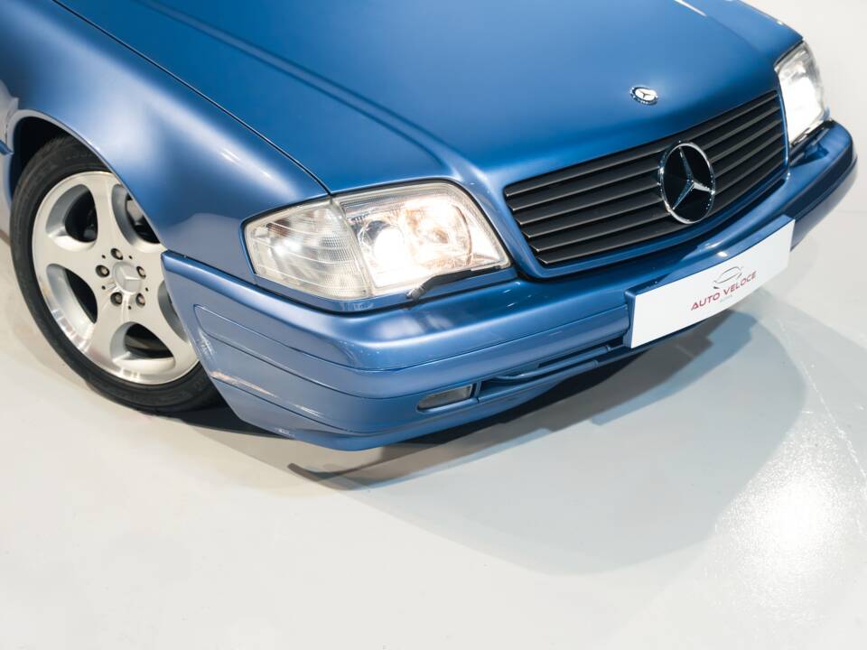 Image 15/35 of Mercedes-Benz SL 320 (1998)