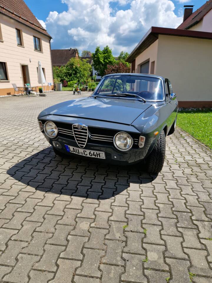 Imagen 4/25 de Alfa Romeo Giulia 1600 Sprint GT (1964)