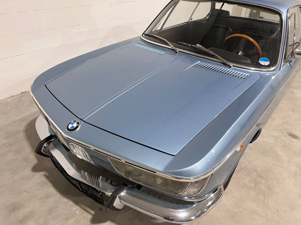 Bild 5/47 von BMW 2000 CS (1969)
