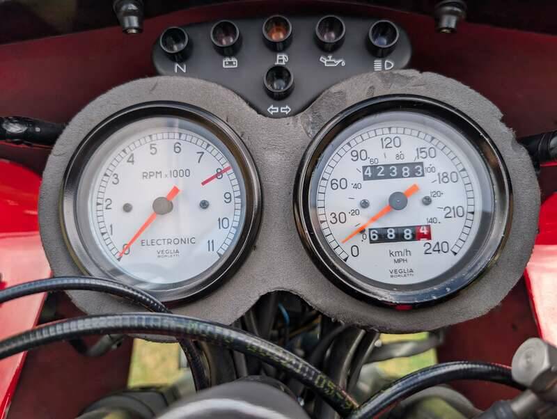 Image 12/35 of Moto Guzzi DUMMY (1998)