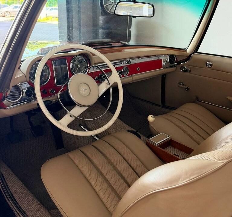 Image 7/8 de Mercedes-Benz 250 SL (1967)