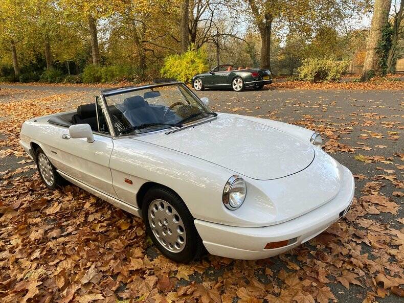 Image 37/50 of Alfa Romeo 2.0 Spider (1993)