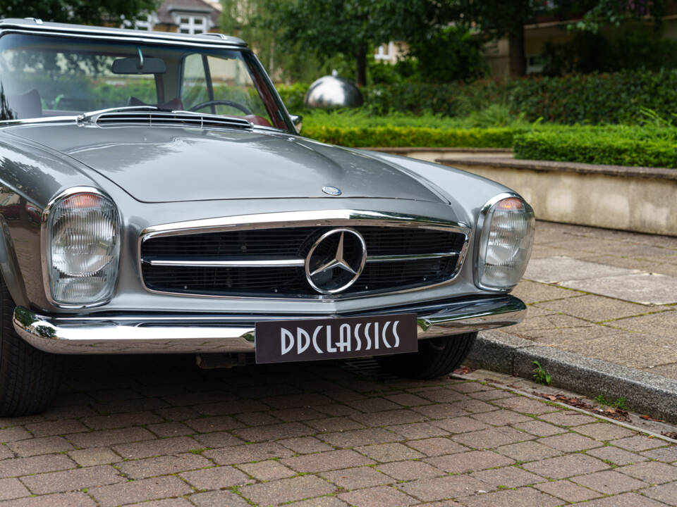 Imagen 7/21 de Mercedes-Benz 280 SL (1970)