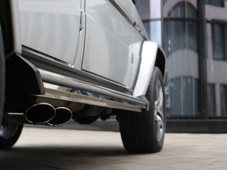 Image 14/64 of Mercedes-Benz G 400 CDI (LWB) (2004)