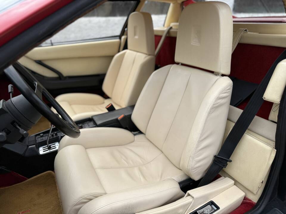 Image 7/8 of Ferrari Testarossa (1989)