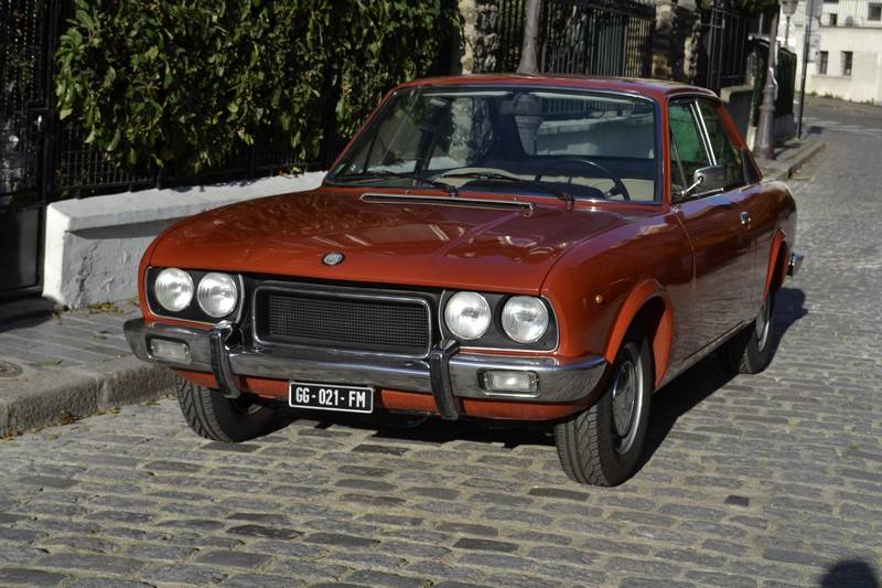 Image 2/56 of FIAT 124 Sport Coupe (1973)