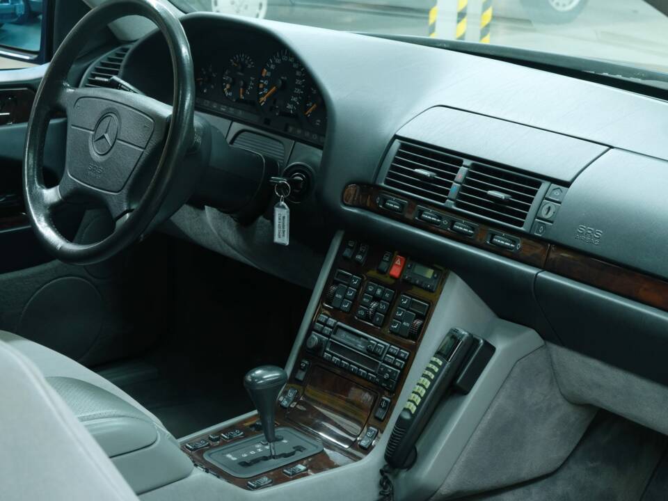 Bild 29/50 von Mercedes-Benz S 420 C (1994)