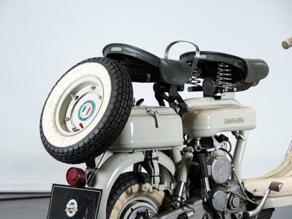 Image 23/50 of Innocenti DUMMY (1956)