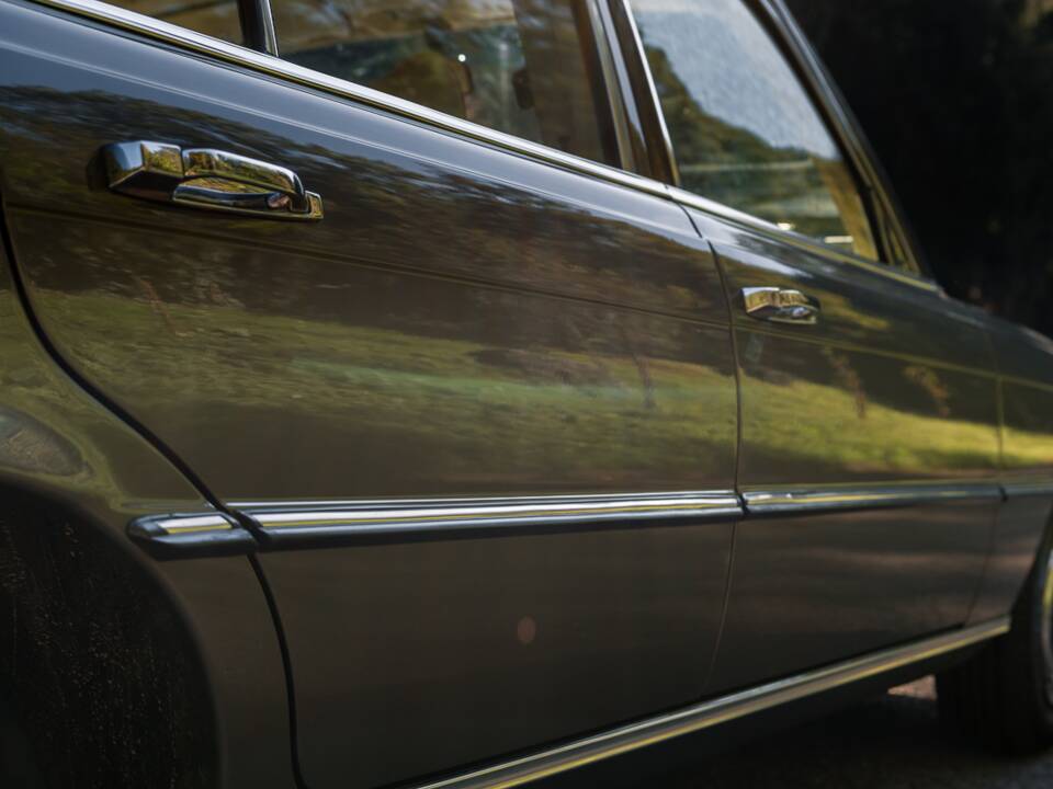 Bild 77/105 von Mercedes-Benz 280 S (1972)