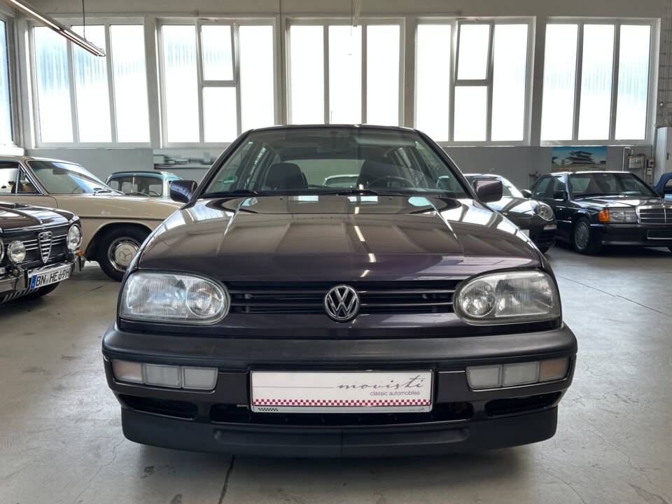 Bild 24/43 von Volkswagen Golf III 2.8 VR6 (1992)