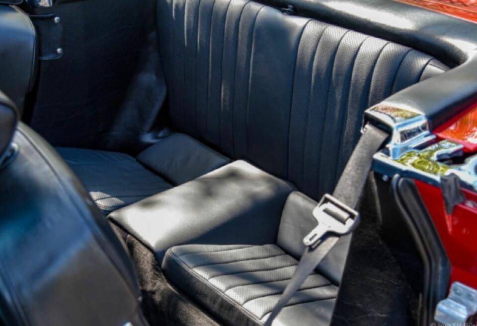 Immagine 9/17 di Mercedes-Benz 560 SL (1988)