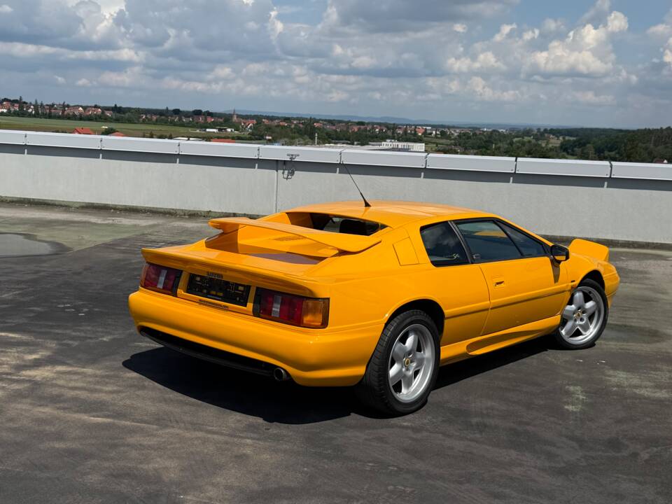 Immagine 6/13 di Lotus Esprit S4 (1994)