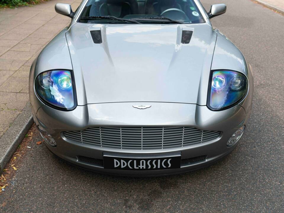 Bild 7/26 von Aston Martin V12 Vanquish (2003)