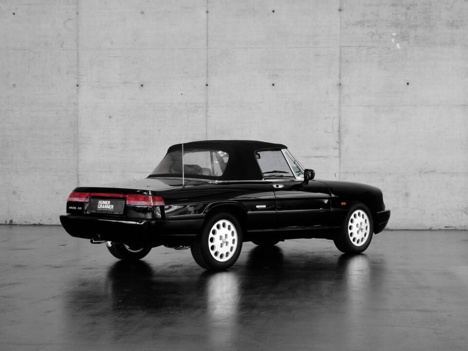 Bild 13/48 von Alfa Romeo 2.0 Spider (1993)