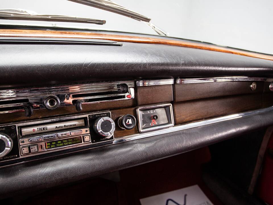 Imagen 20/32 de Mercedes-Benz 220 SE b (1965)