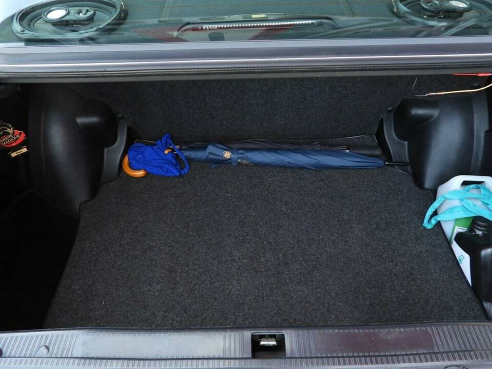 Bild 10/15 von Mercedes-Benz 190 E (1988)