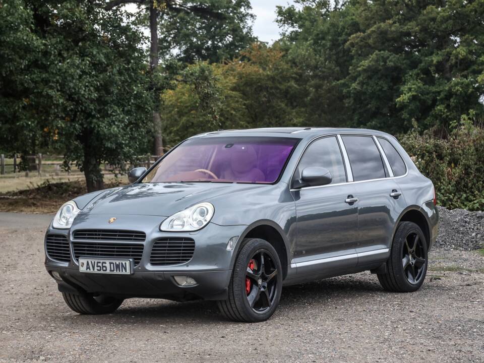 Bild 1/40 von Porsche Cayenne Turbo S (2006)
