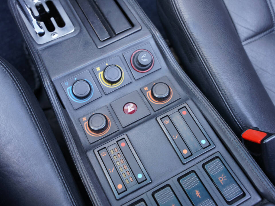 Image 41/50 of Ferrari 328 GTS (1987)