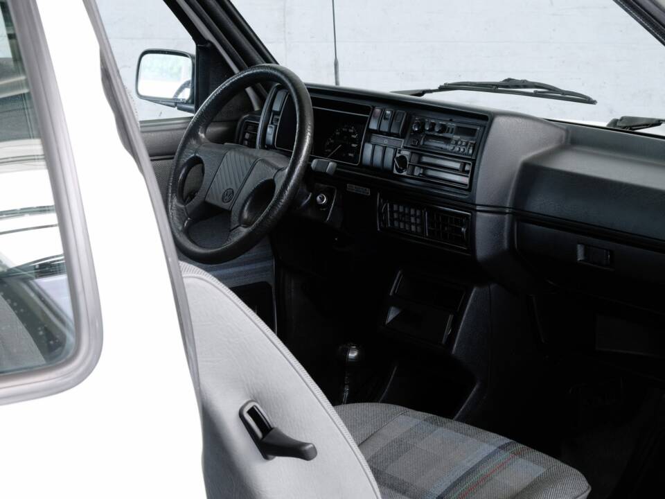 Image 21/41 of Volkswagen Golf Mk II 1.3 (1989)