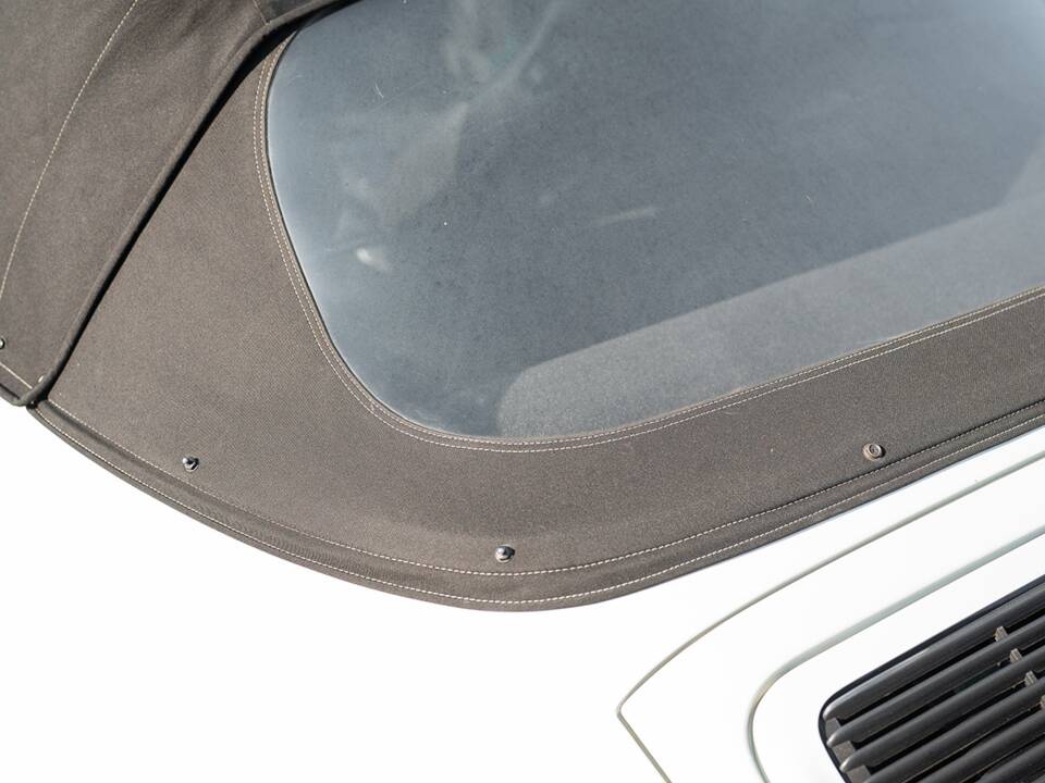 Image 48/48 of Porsche 911 Carrera 4 (1992)