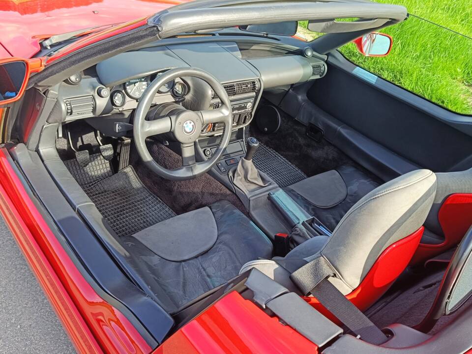 Bild 22/23 von BMW Z1 Roadster (1990)