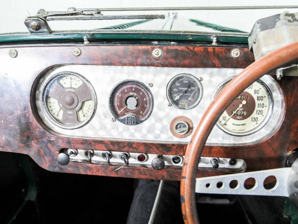 Image 18/50 of Morgan 4/4 Series I Special (1949)
