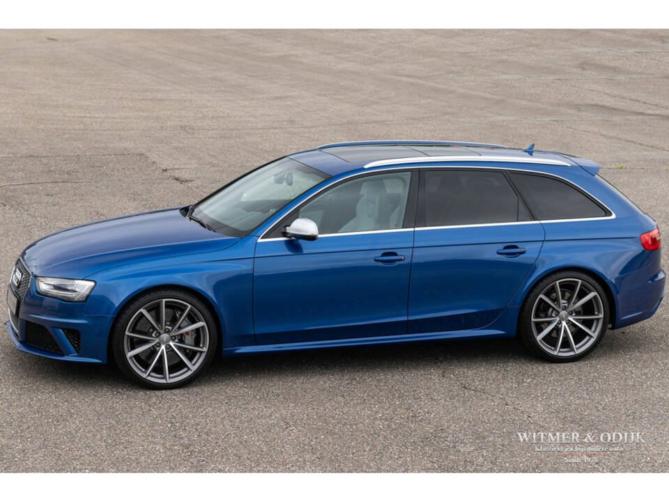 Image 1/32 of Audi RS4 Avant (2014)