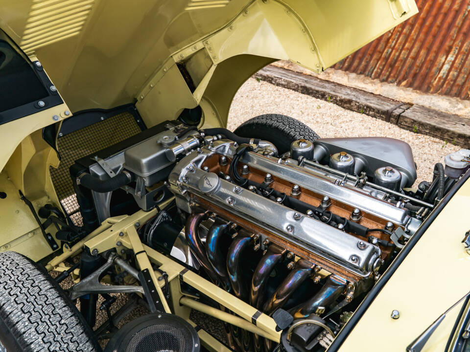 Image 33/38 of Jaguar Type E 3.8 (1963)