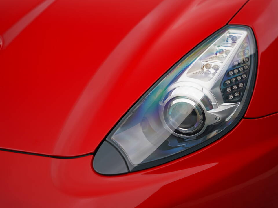 Image 40/50 of Ferrari California (2010)