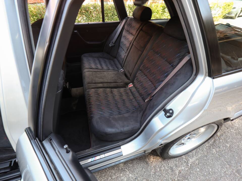 Bild 13/74 von BMW M5 Touring (1992)