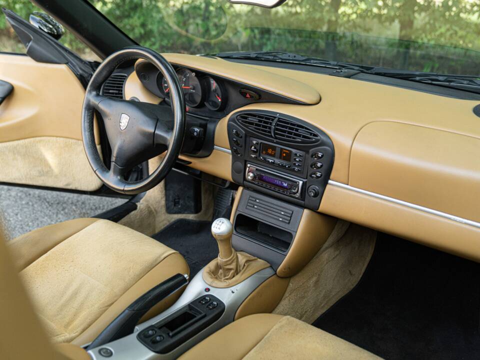 Image 33/50 de Porsche Boxster (2000)