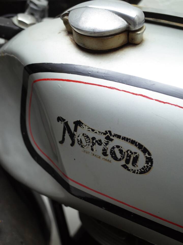 Image 19/26 of Norton Manx 500 (1955)