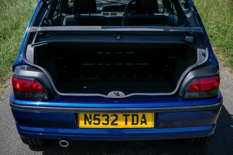 Imagen 19/44 de Renault Clio I Williams (1995)