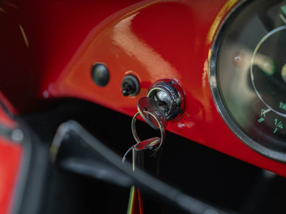Image 36/50 of Porsche 356 C 1600 SC (1964)