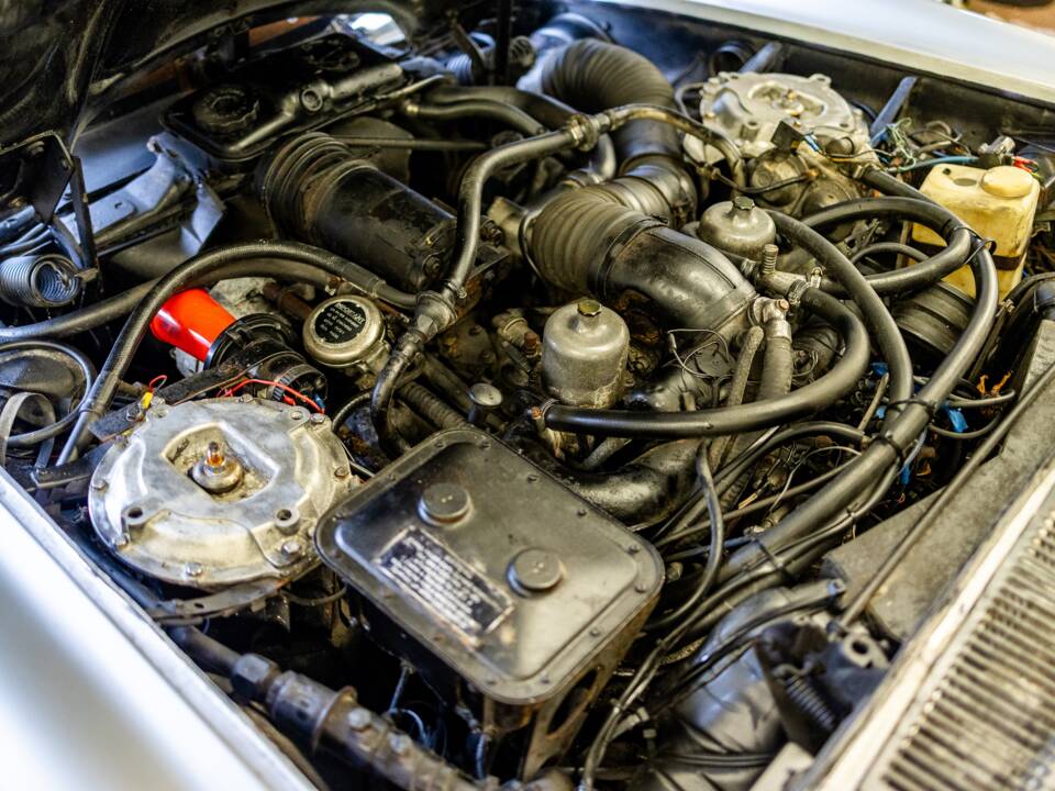 Afbeelding 34/39 van Rolls-Royce Corniche I (1976)