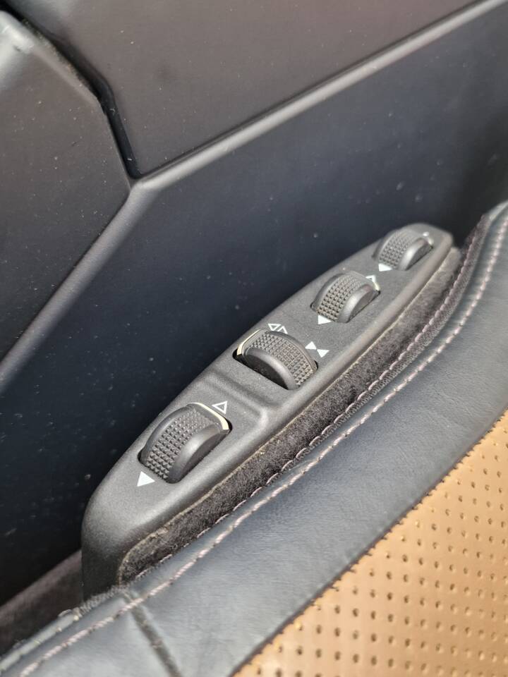 Immagine 63/92 di Mercedes-Benz G 500 Final Edition 200 (2013)