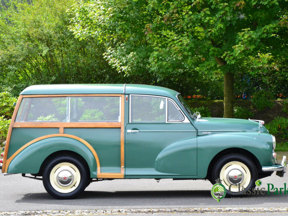 Image 6/50 of Morris Minor 1000 (1964)