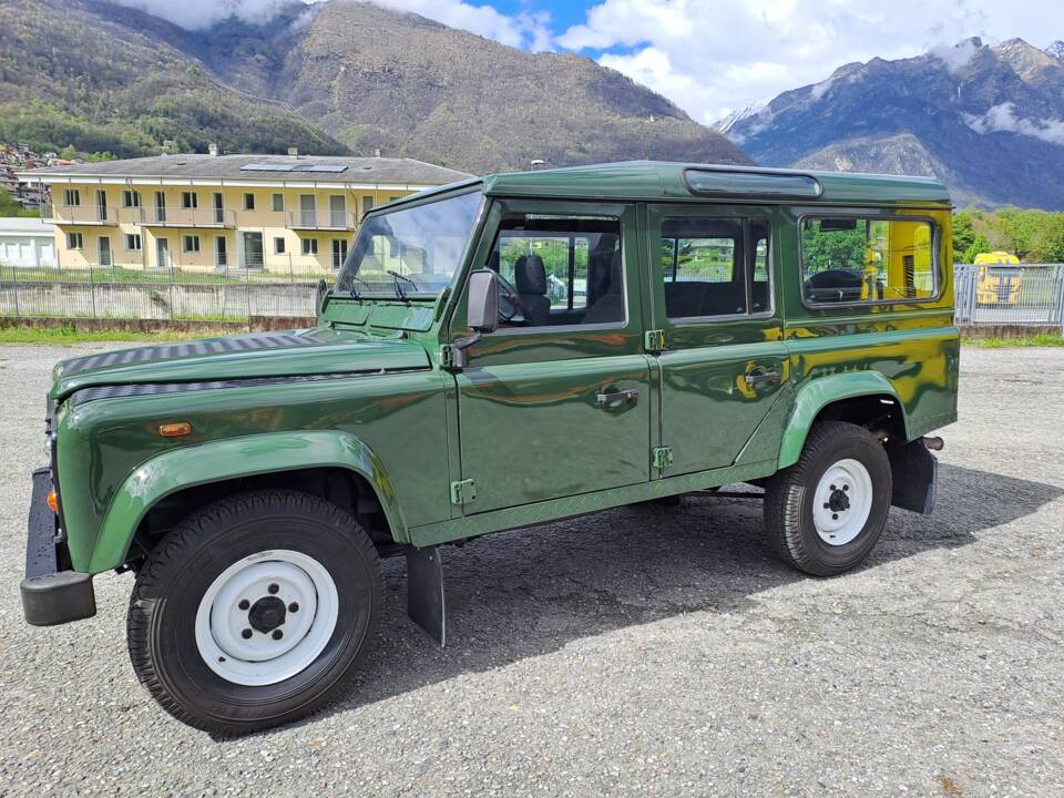 Imagen 7/15 de Land Rover Defender 110 Td5 (1999)