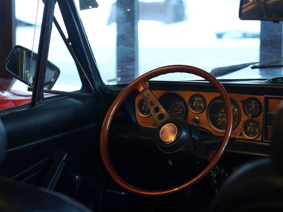 Image 17/19 de FIAT 124 Spider BS (1971)