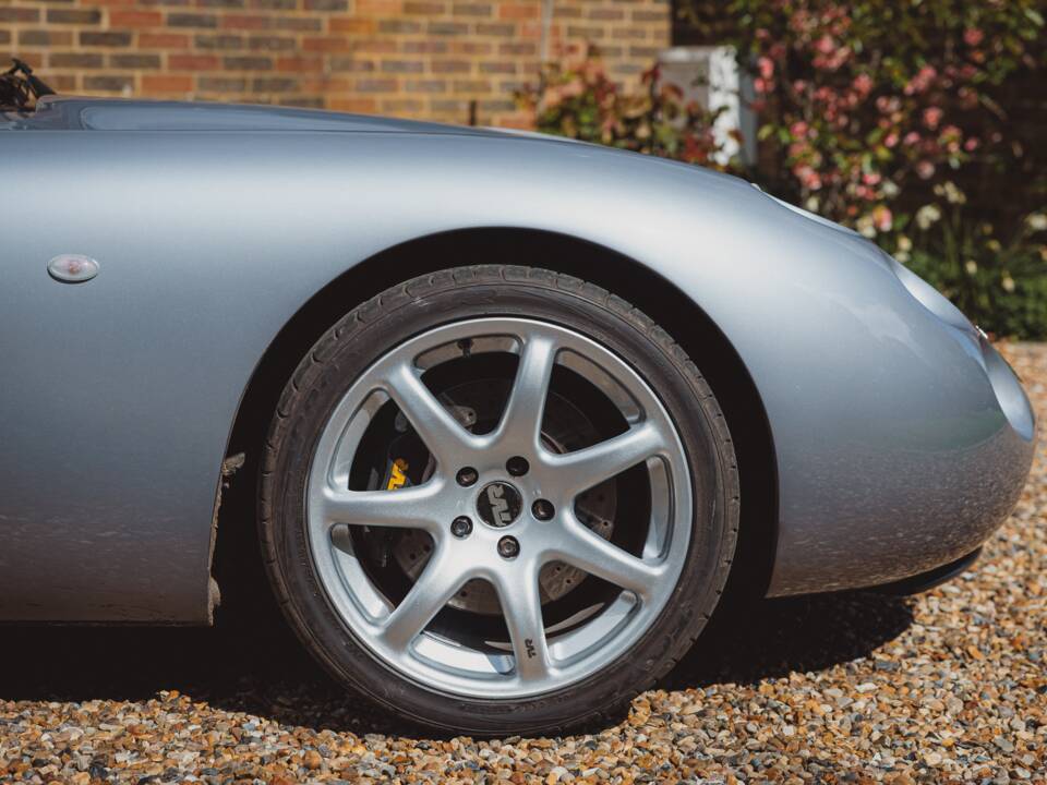 Image 38/39 of TVR Tuscan S (2003)