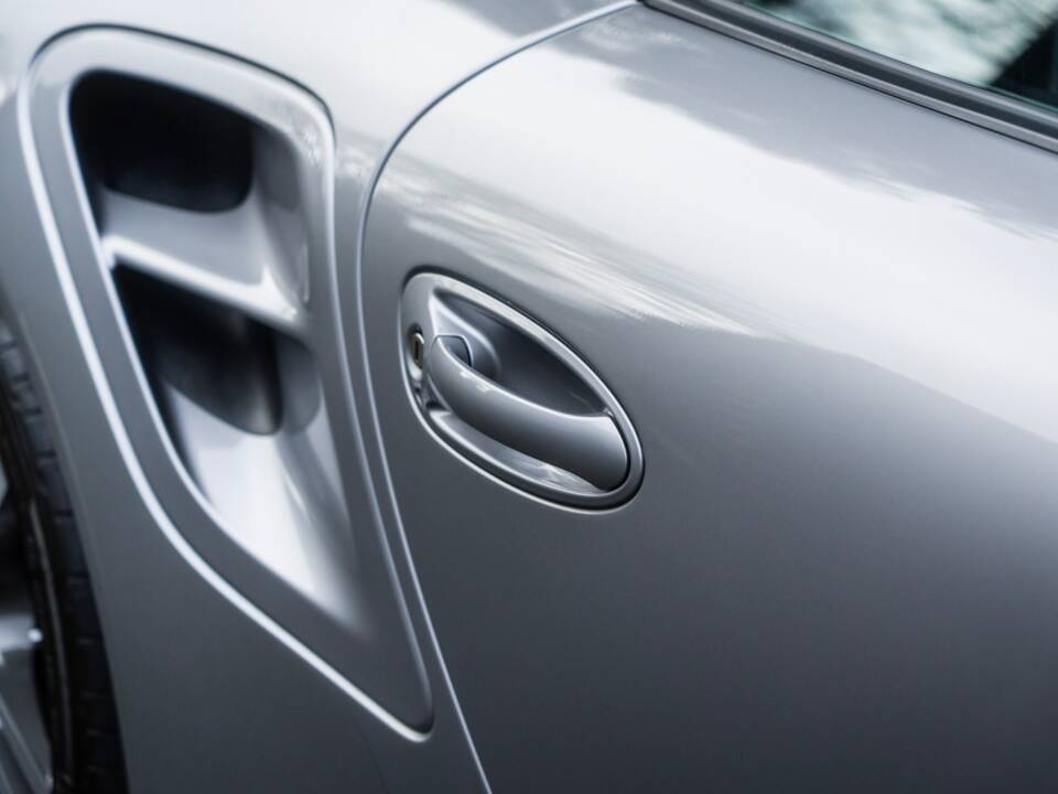 Bild 54/60 von Porsche 911 Turbo (2011)