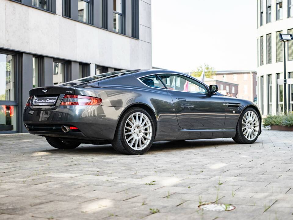 Imagen 16/50 de Aston Martin DB 9 (2006)