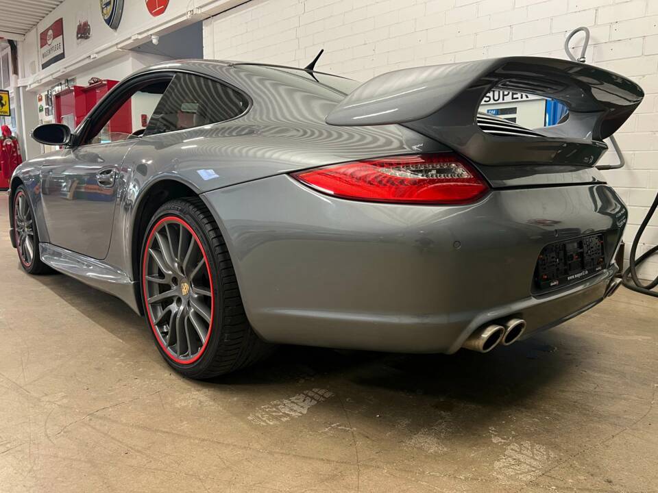 Image 15/17 of Porsche 911 Carrera (2005)