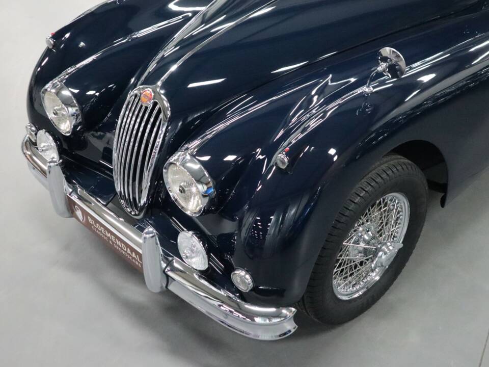 Image 40/43 of Jaguar XK 140 DHC (1957)