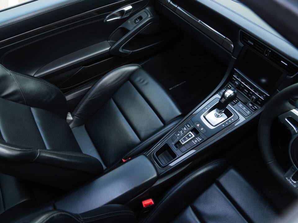 Image 18/57 of Porsche 911 Turbo S (2013)