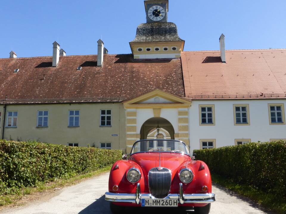 Image 3/174 of Jaguar XK 150 3.4 S OTS (1958)