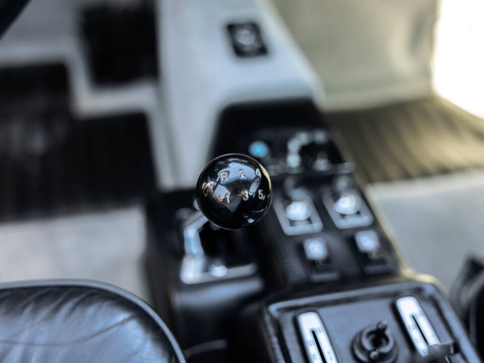 Bild 61/84 von Ferrari 512 BBi (1982)