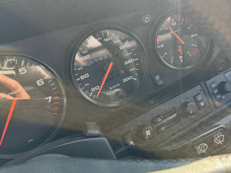 Bild 10/20 von Porsche 911 Carrera 4 (1990)