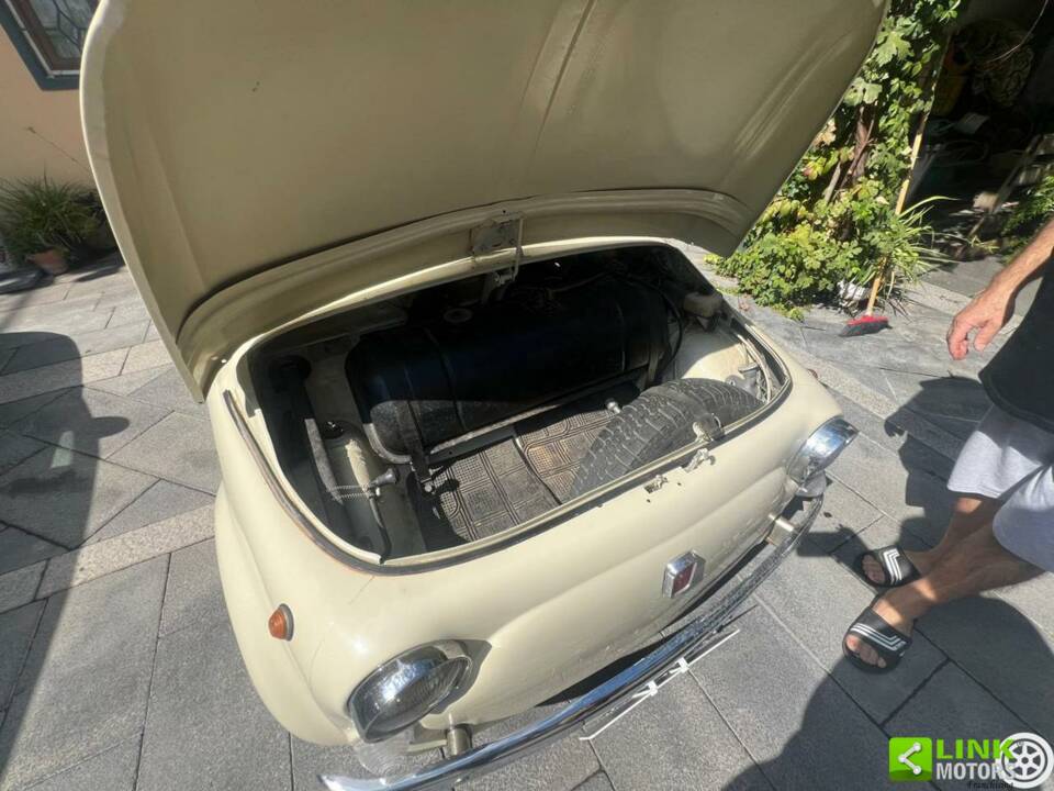 Image 9/10 de FIAT 500 L (1971)