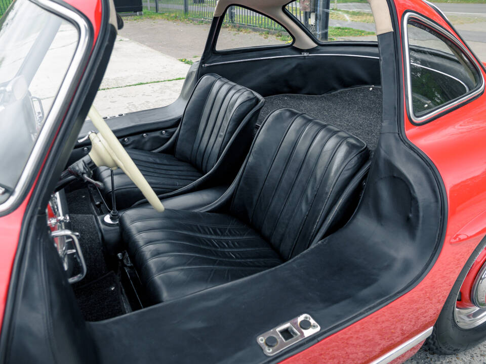 Image 24/38 of Mercedes-Benz 300 SL &quot;Gullwing&quot; (1955)